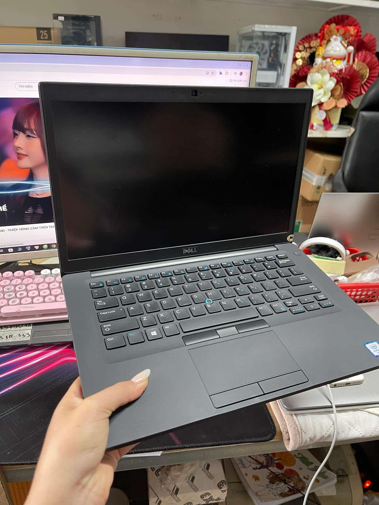 Dell Latitude E7480 8GB 256GB 14 inch FHD Windows 10 Pro Core i5 6300U / RAM 8GB / SSD 256GB / FHD